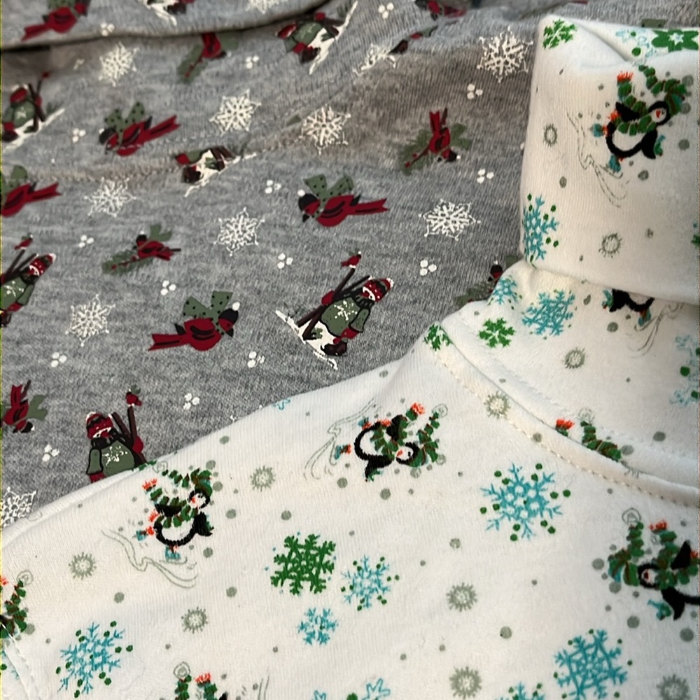 Womens Y2K Turtleneck Tops Bundle Lot Medium Winter Snowflakes Snowmen Preppy